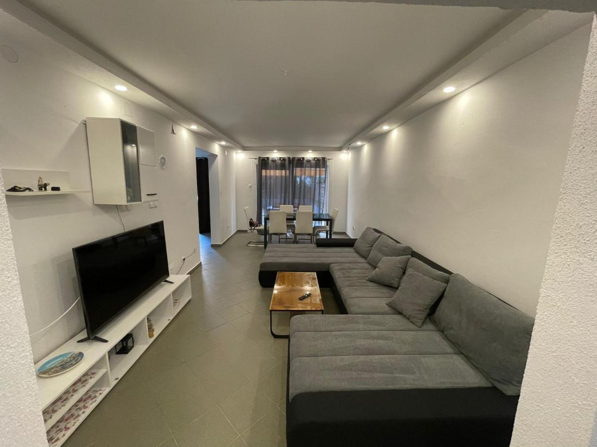 מאלינסקה Apartments Fratelli מראה חיצוני תמונה