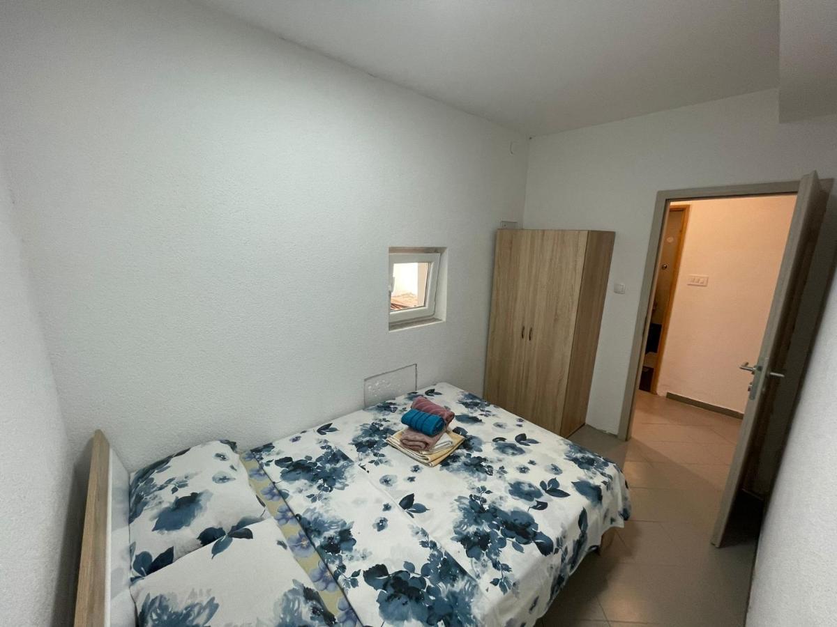 מאלינסקה Apartments Fratelli מראה חיצוני תמונה
